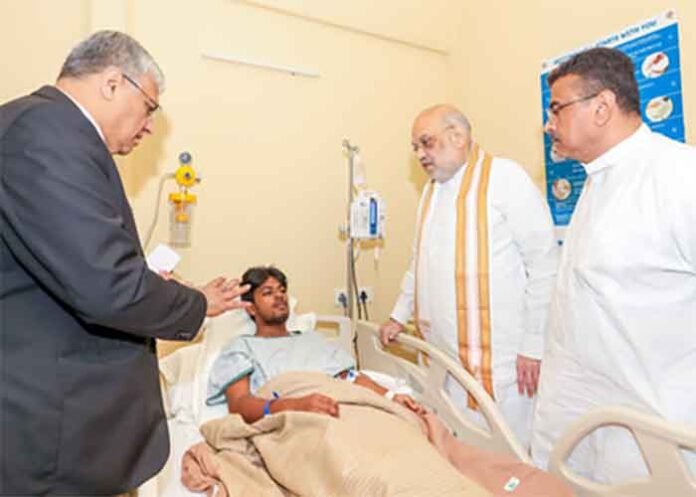 Amit Shah visits hospital