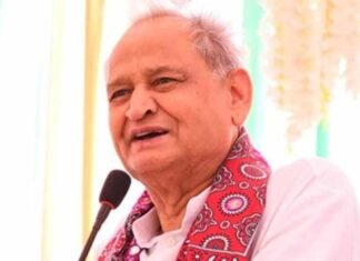 Ashok Gehlot Defends Kharge Over Modi Remark, Says Relationship-Based Idioms Are Common in India