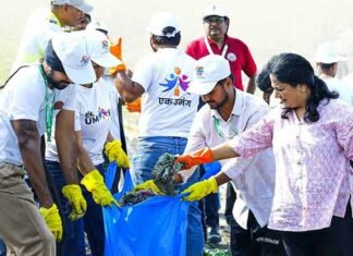 ‘Chalo Yamuna Campaign’: Thousands Join Cleanliness Drive at 70 Delhi Ghats Chalo Yamuna Campaign