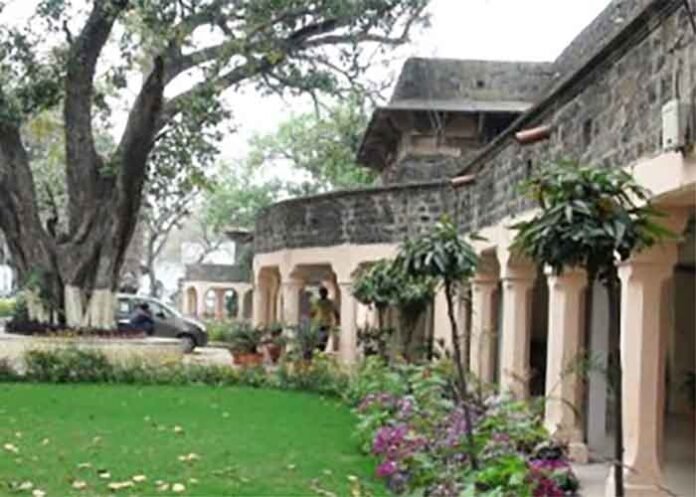 Delhi Ambedkar University