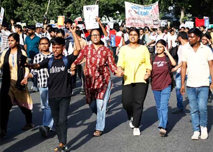 Delhi Police women journalists sexual harassment Jantar Mantar protest