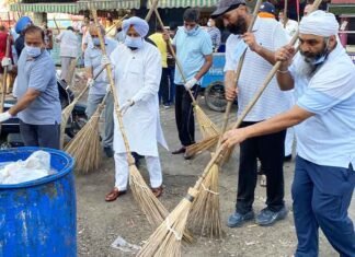 Punjab BJP Chief Kewal Dhillon Leads Cleanliness Drive on Gandhi Jayanti Kewal Dhillon Leads Cleanliness Drive