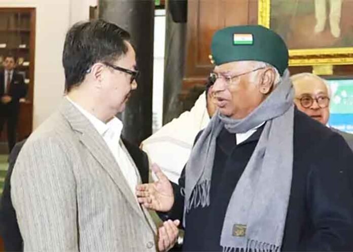 Kiren Rijiju writes to Mallikarjun Kharge