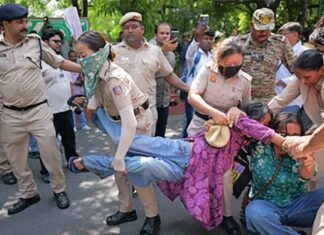 Left Student Unions, Other Groups Protest in Delhi, Demand CEC Gyanesh Kumar’s Resignation Left student unions and other groups protested in Delhi