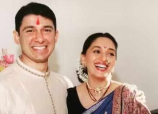 Madhuri Dixit Reveals She Wore Grandmother’s Blue Nauvari Saree at Her Wedding 27 Years Ago