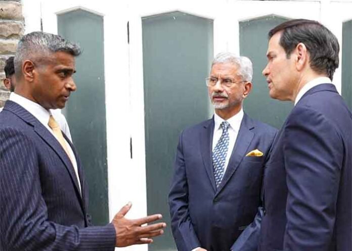 Marco Rubio meets Taj Hotel security chief Sunil Kudyadi