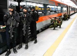 NSG Conducts Counter-Terror Mock Drill Aboard Vande Bharat Train at Howrah Station NSG conducts Vande Bharat Express