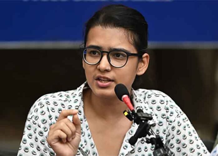 Neha Bora ISA Chief on mic