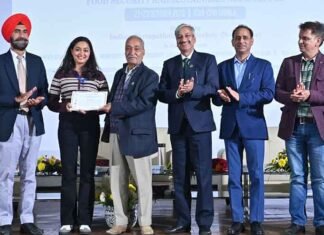PAU Microbiology Ph.D. Scholar Tarunpreet Kaur Bags 2nd Best Poster Award at National Symposium PAU Tarunpreet Kaur wins 2nd Best Poster Presentation Award