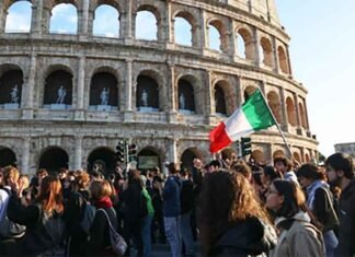 Protests Over Living Costs, Military Spending Sweep Italian Cities; Clashes Reported in Rome, Bologna and Turin Protests sweep Italian cities