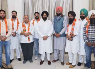 Several Akali Dal Leaders from Sri Muktsar Sahib Join BJP in Punjab Several Akali Dal leaders from Sri Muktsar Sahib join the BJP