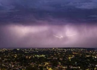Severe Storms Batter Australia, Leave Thousands Without Power in Outback