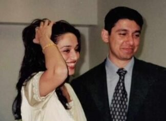 Madhuri Dixit and Shriram Nene Celebrate 27th Wedding Anniversary With Unseen Courthouse Wedding Pictures