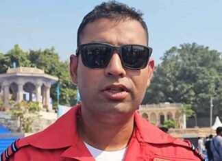 ‘Wings Over Ganga’ Showcases IAF’s Aerial Prowess in Varanasi; Officers Urge Youth to Draw Inspiration Squadron Leader Gautam Tyagi