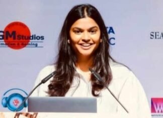 Subhash Ghai Gets Emotional as Daughter Muskaan Delivers First Speech at Mukta Arts