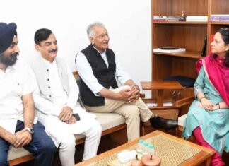 Sunil Jakhar Questions Opposition’s Stand on SIR, Says Electoral Roll Revision Should Not Be Politicised Sunil Jakhar meeting Punjab CEO