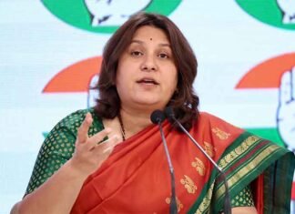 Congress Questions Centre Over ITBP Chief’s China Remarks, Says PM Modi Busy Criticising Rahul Gandhi Supriya Shrinate on mic