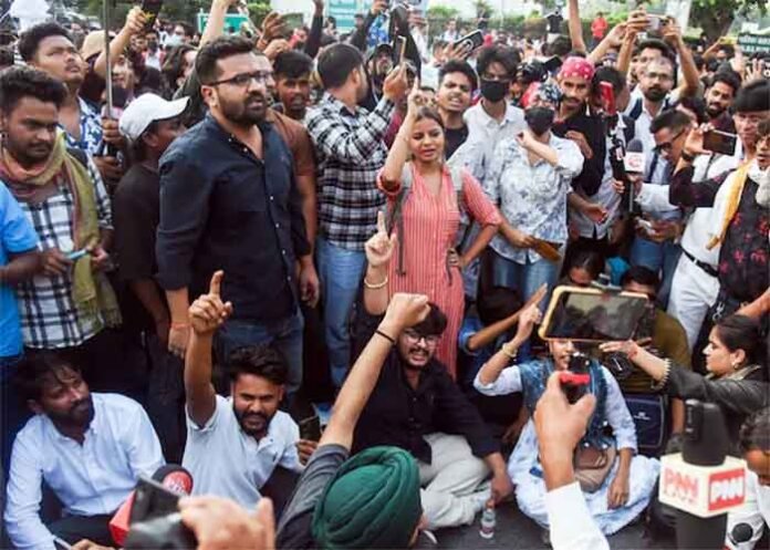 protests SIR