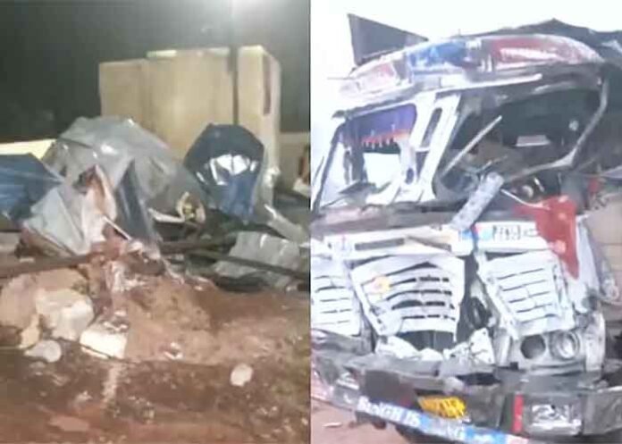 truck crashes into shops near temple gate in MP Gwalior